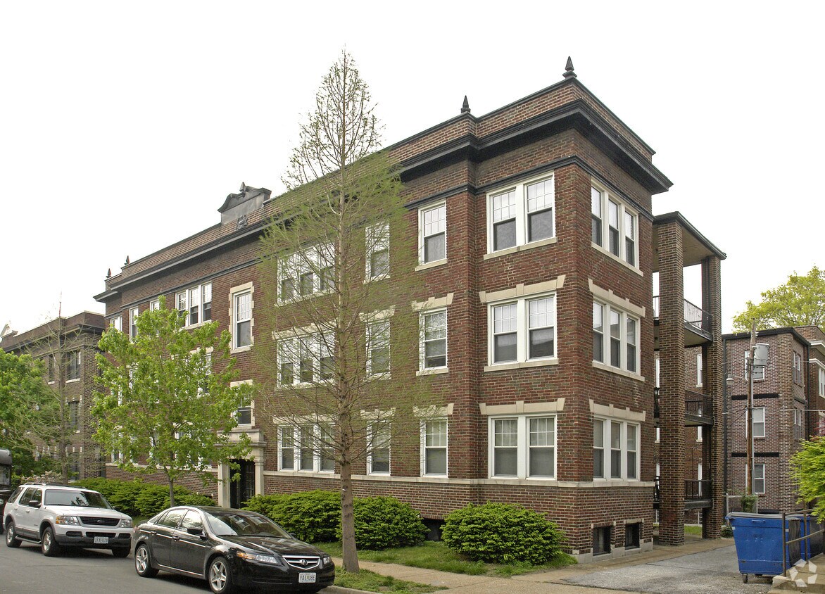 Foto del edificio - 6313 S Rosebury Ave