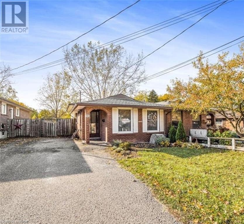 95 Chapel St N, Thorold, ON L2V 2E5 House for Rent in Thorold, ON