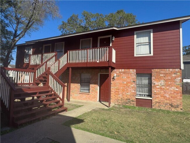 Foto del edificio - 2 Bed, 1 Bath Apartment in Bryan!