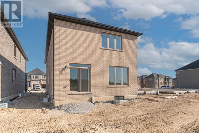 Building Photo - 13 Ranch Ter