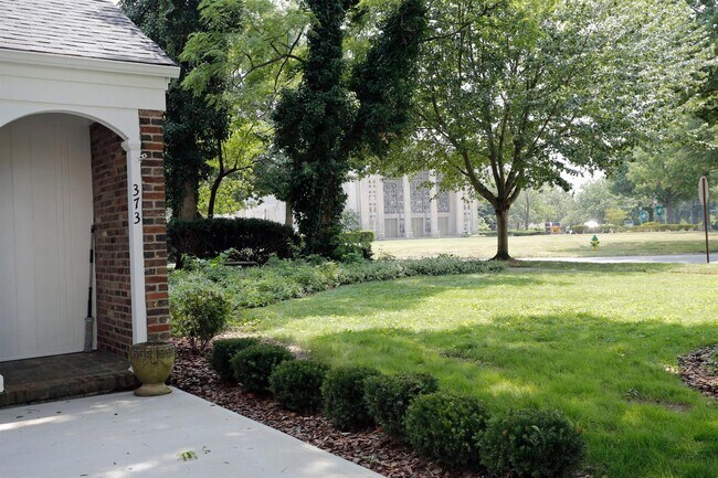 Building Photo - 373 Cochran Rd