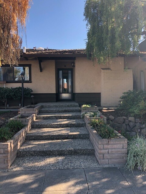 Foto principal - 4163 Camden Ave