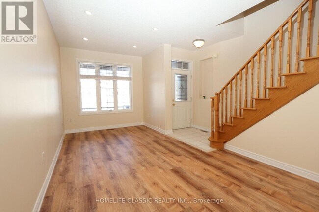 Building Photo - 41 Chelton Dr