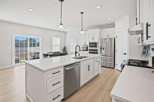 Building Photo - 305 Meuse Ln