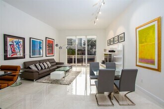 Building Photo - 901 Brickell Key Blvd