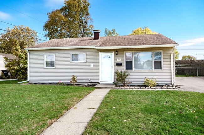 Building Photo - 24 Ramona Dr