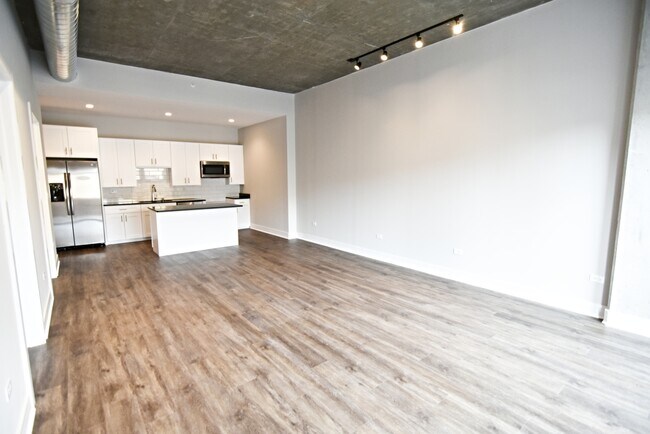 Foto del edificio - 3833 N Broadway