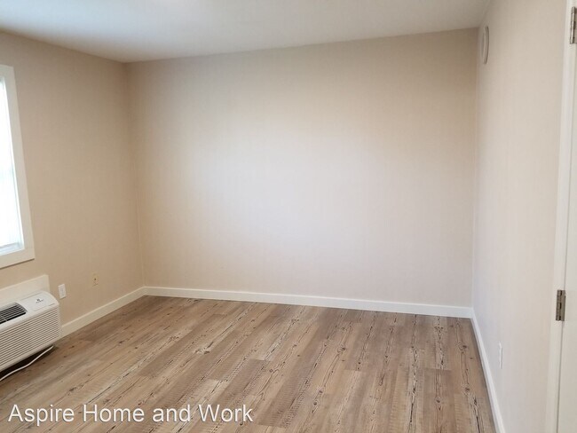 Foto del edificio - 3800 E North St