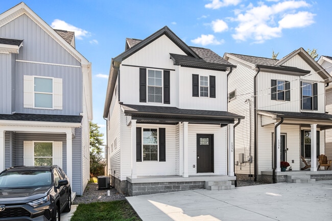 Building Photo - 1336 Plum St