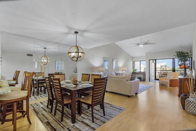 Building Photo - THE LANDINGS:  2 BR gorgeous condo with co...
