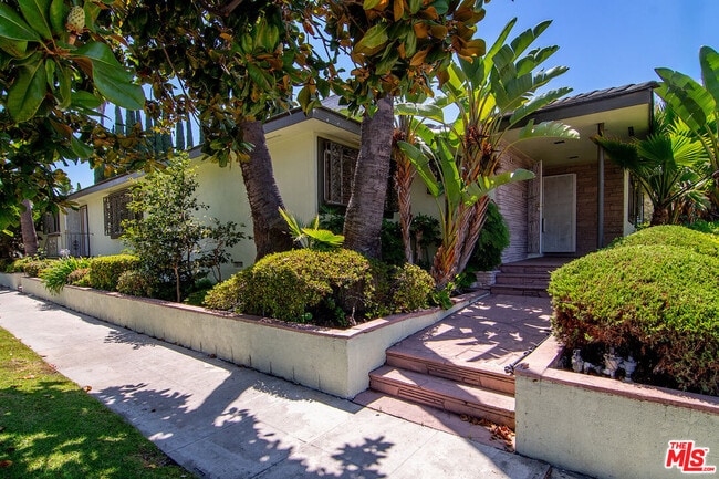 Building Photo - 180 Highland Ave