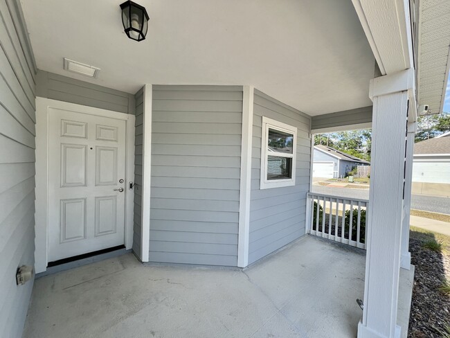 Building Photo - 25106 SW 7th Ln