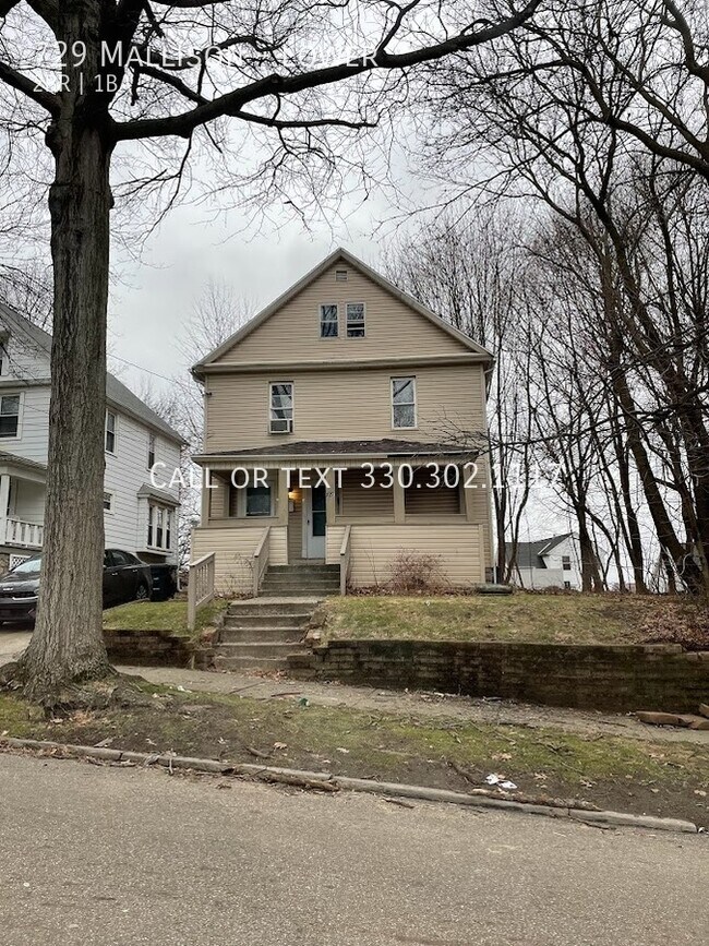 Building Photo - Two bedroom one bathroom apartment for rent