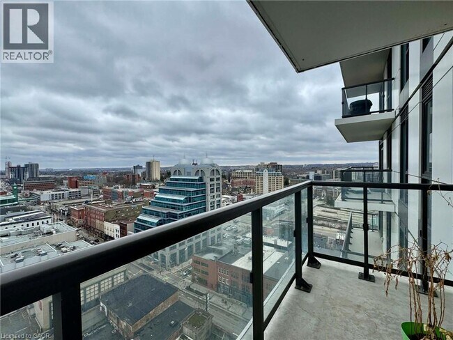 Building Photo - 55 Duke St W