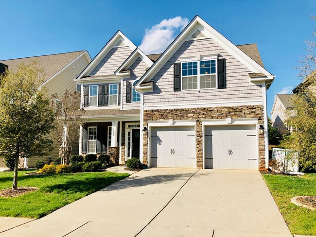 Building Photo - Immaculate 5bd 3bd Berewick home with many newly upgrades!