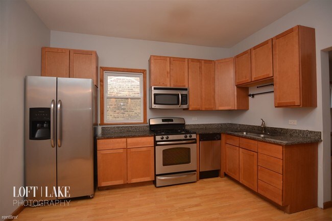 Building Photo - 1811 N Francisco Ave