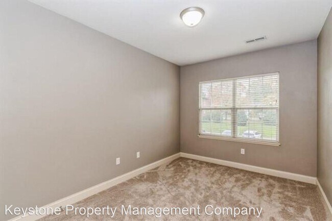 Building Photo - 2 br, 2 bath House - 621 Grandview Court