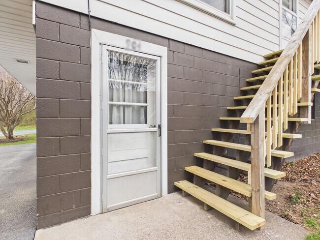 Foto del edificio - 904 Mount Pleasant Rd