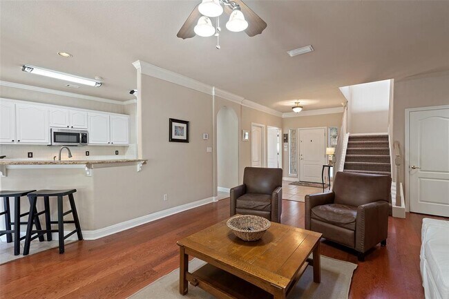 Building Photo - 102 Triton Ct