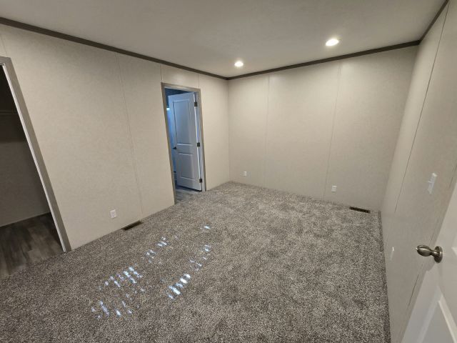 Foto del edificio - 109 Maple Dr