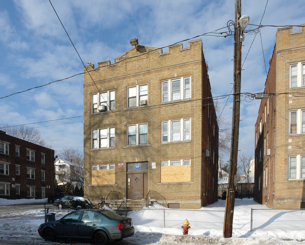 Building Photo - The Hartford Communities