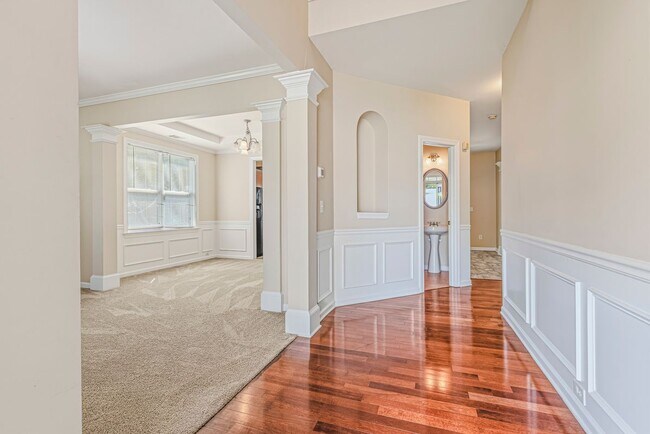Building Photo - 1807 Preserve Creek Way