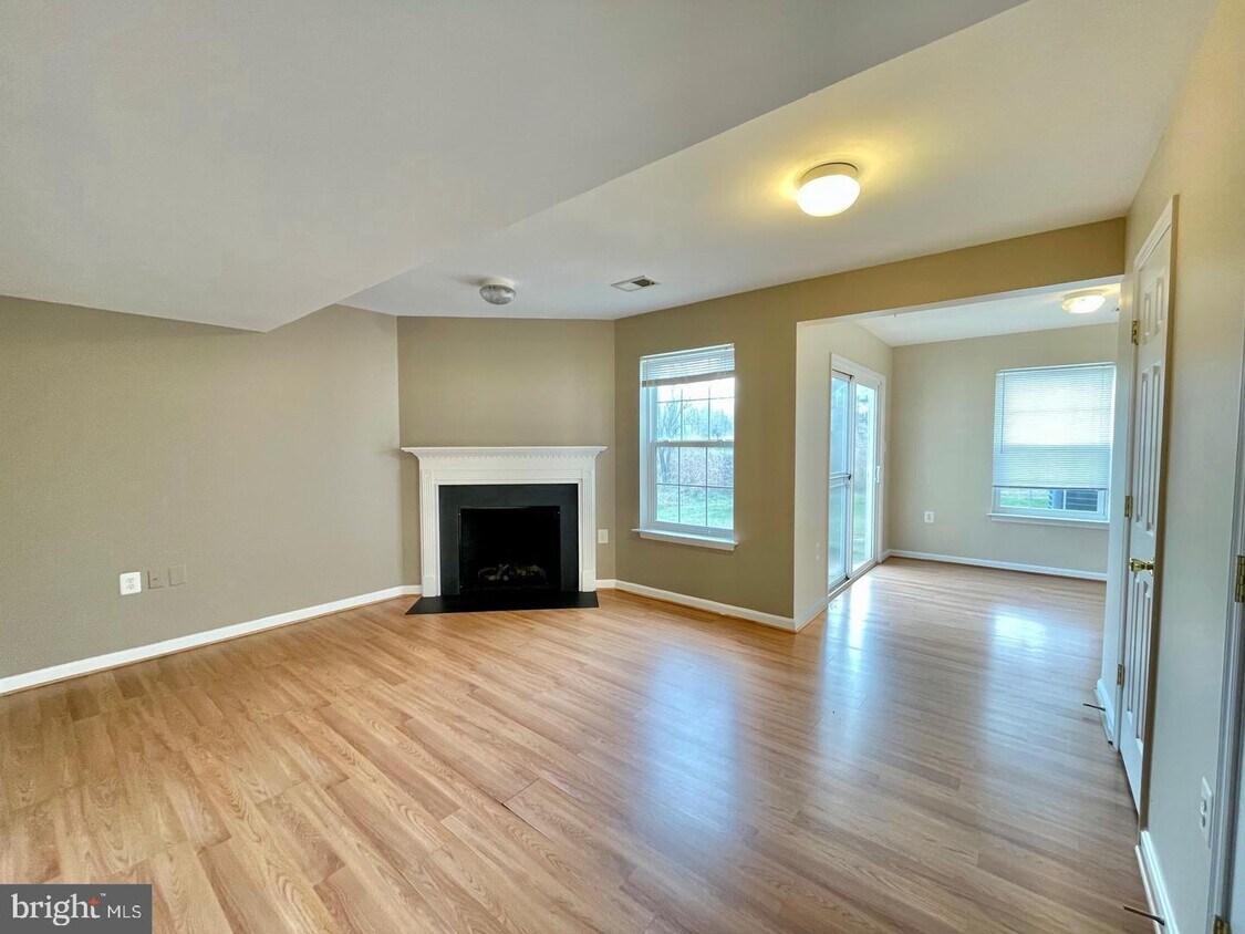 317 Bertelli Ct, Martinsburg, WV 25403 Townhome Rentals in