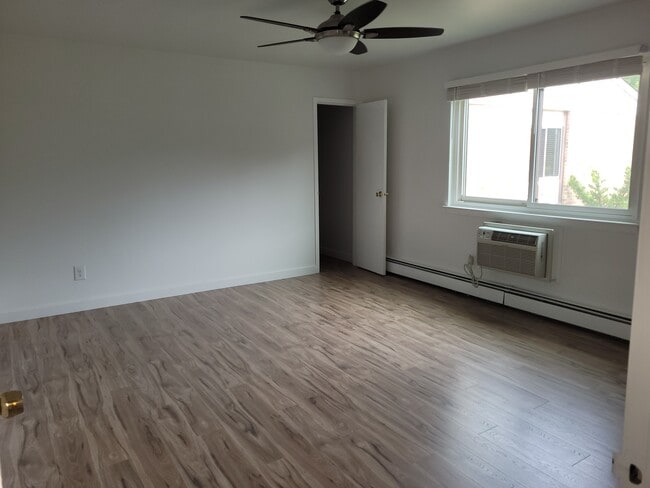 Building Photo - 312 Cricket Ln