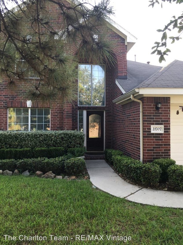 Primary Photo - 21707 Hannover Village Dr