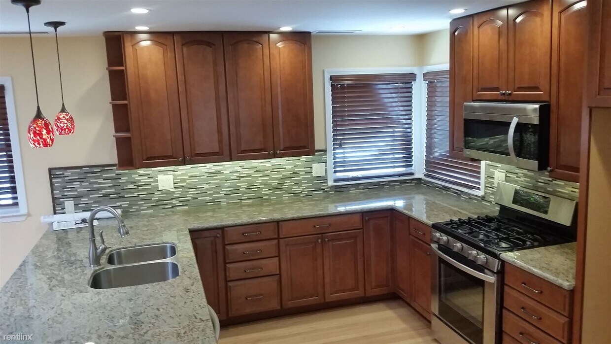 Foto del edificio - 3 br, 2 bath House - 4900 Joaquin Way