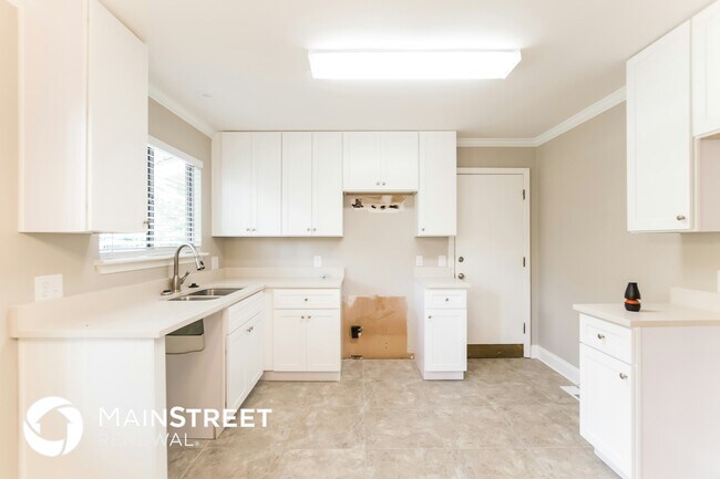 Foto del edificio - 6834 Springwood Dr