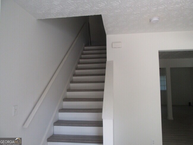 Foto del edificio - 3548 Waldrop Trail