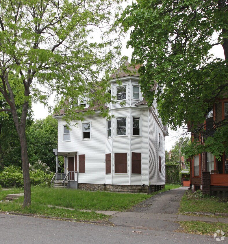 Building Photo - 91 Prince St