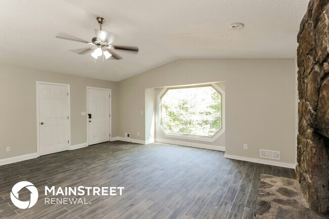 Building Photo - 5168 Legendary Ln