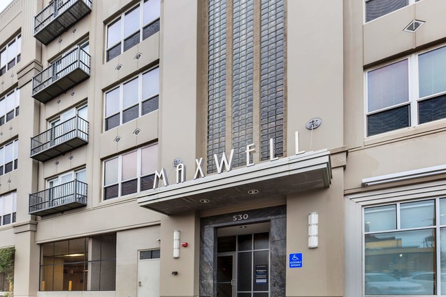 Foto del edificio - Maxwell Apartments