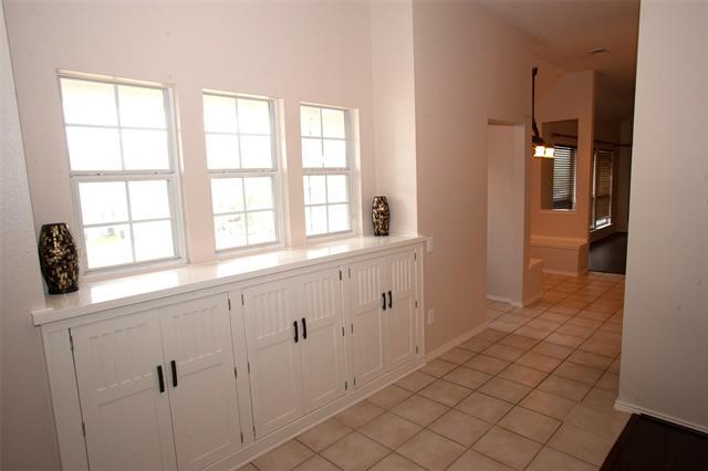 Foto del edificio - 2406 Hillside Dr