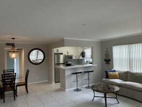 Building Photo - 205 Dorchester I