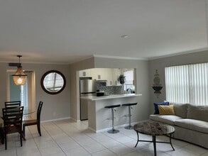 Building Photo - 205 Dorchester I