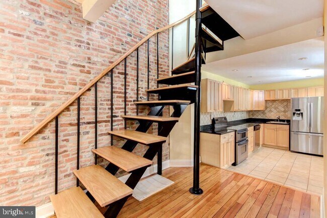 Foto del edificio - 1108 S Highland Ave