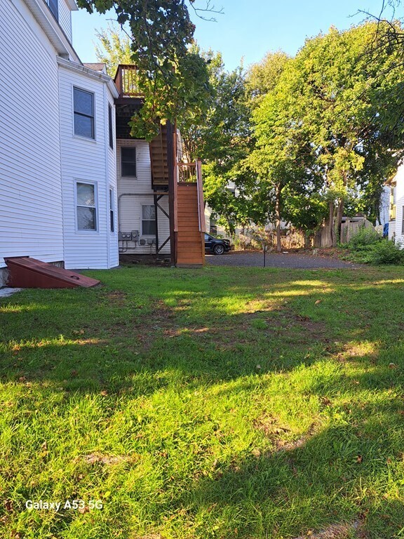 24 Hampden St Unit 3, Worcester, MA 01609 Room for Rent in Worcester