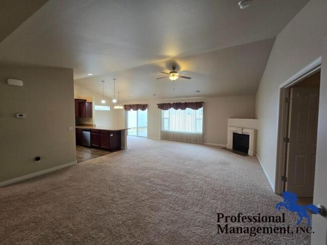 Building Photo - 3 bedroom in Billings MT 59105