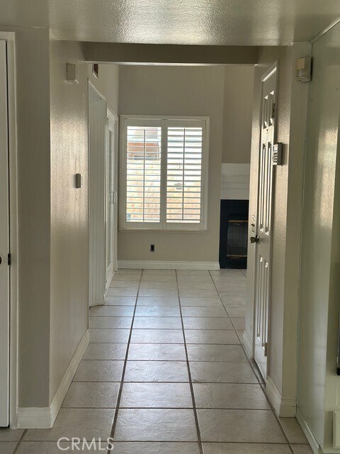 Foto del edificio - 547 Magnolia Ave