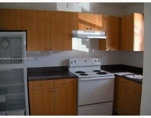 Building Photo - 4773 NW 9th Dr