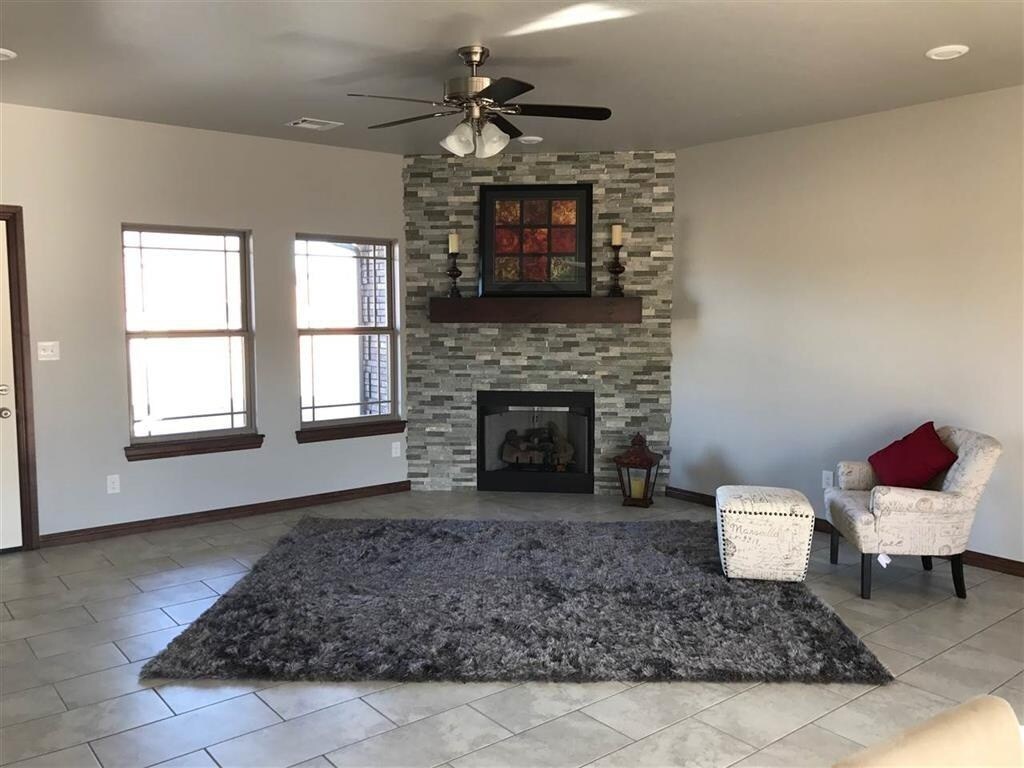 31 Blue Meadow Dr, Elgin, OK 73538 House Rental in Elgin, OK