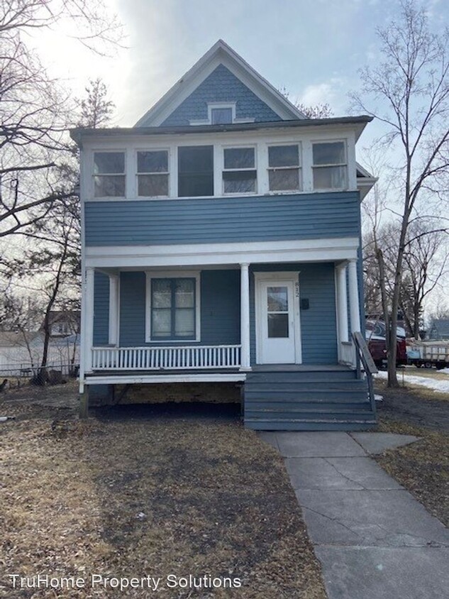 Foto principal - 4 br, 2 bath House - 812 10th Street North