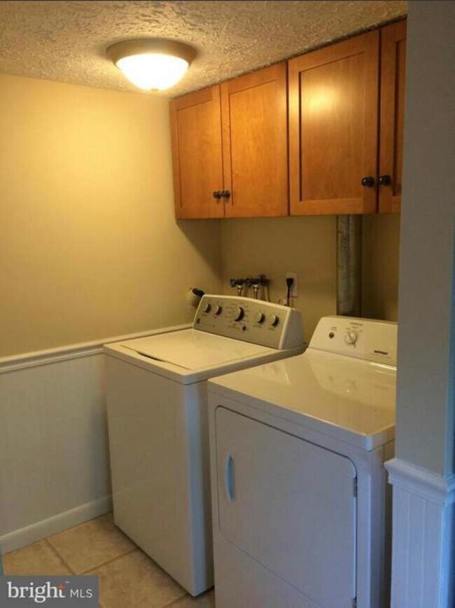 Foto del edificio - 6819 Yellow Sheave Ct
