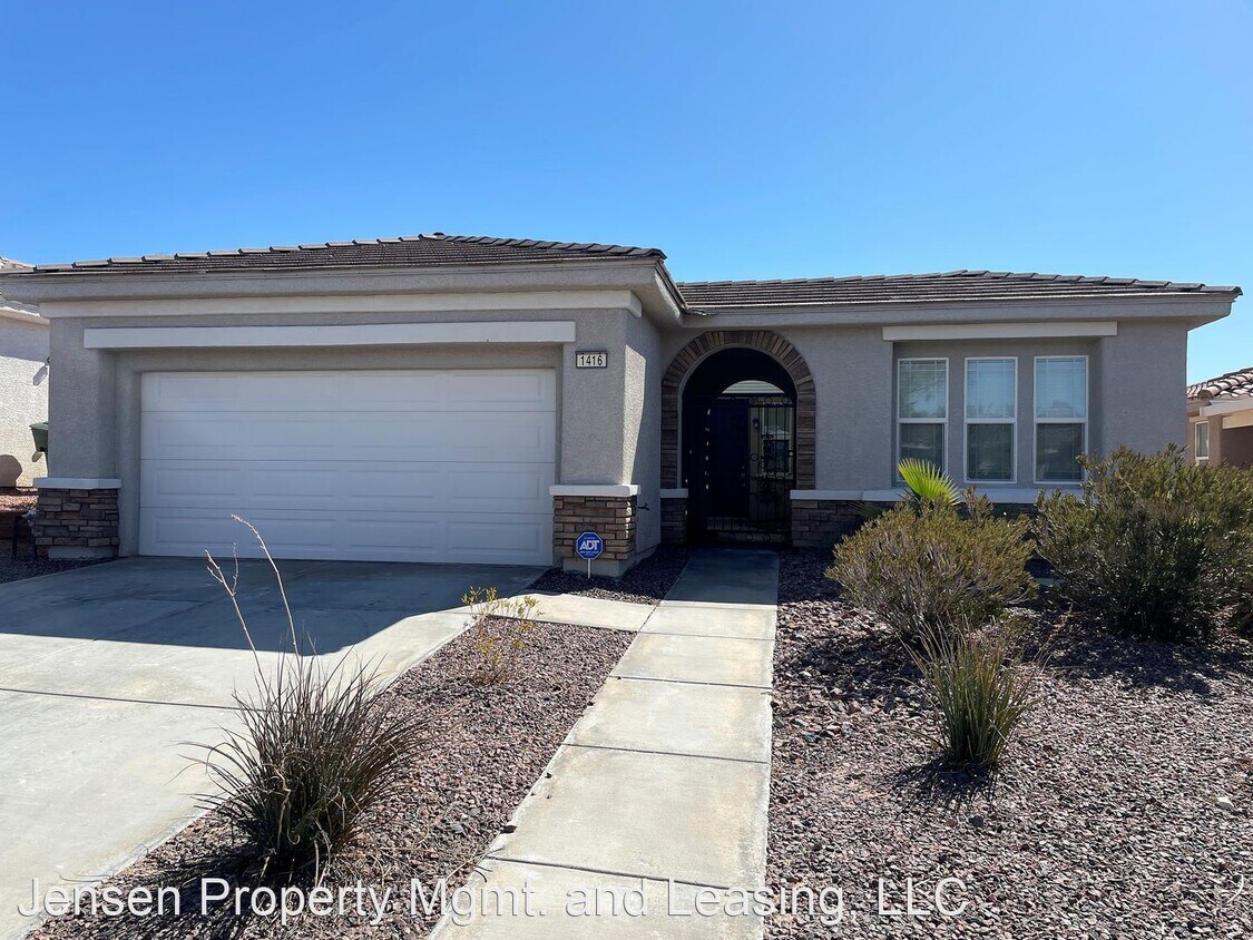 Foto principal - 2 br, 2 bath House - 1416 Oakmont Court