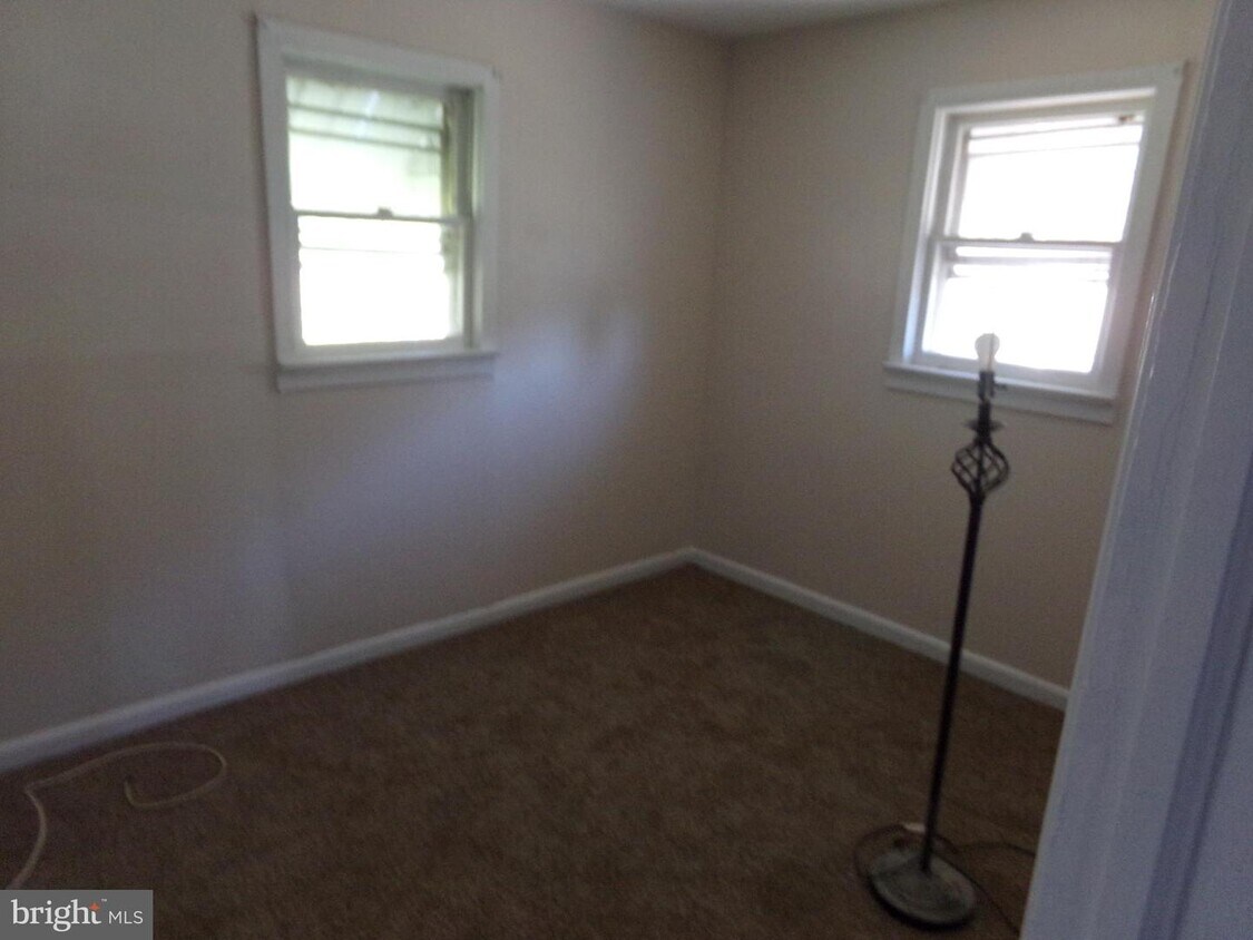 3 1st Ave, Pemberton, NJ 08068 House for Rent in Pemberton, NJ