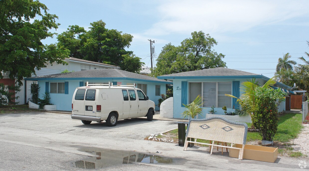 Foto del edificio - 1420 SE 3rd Ct