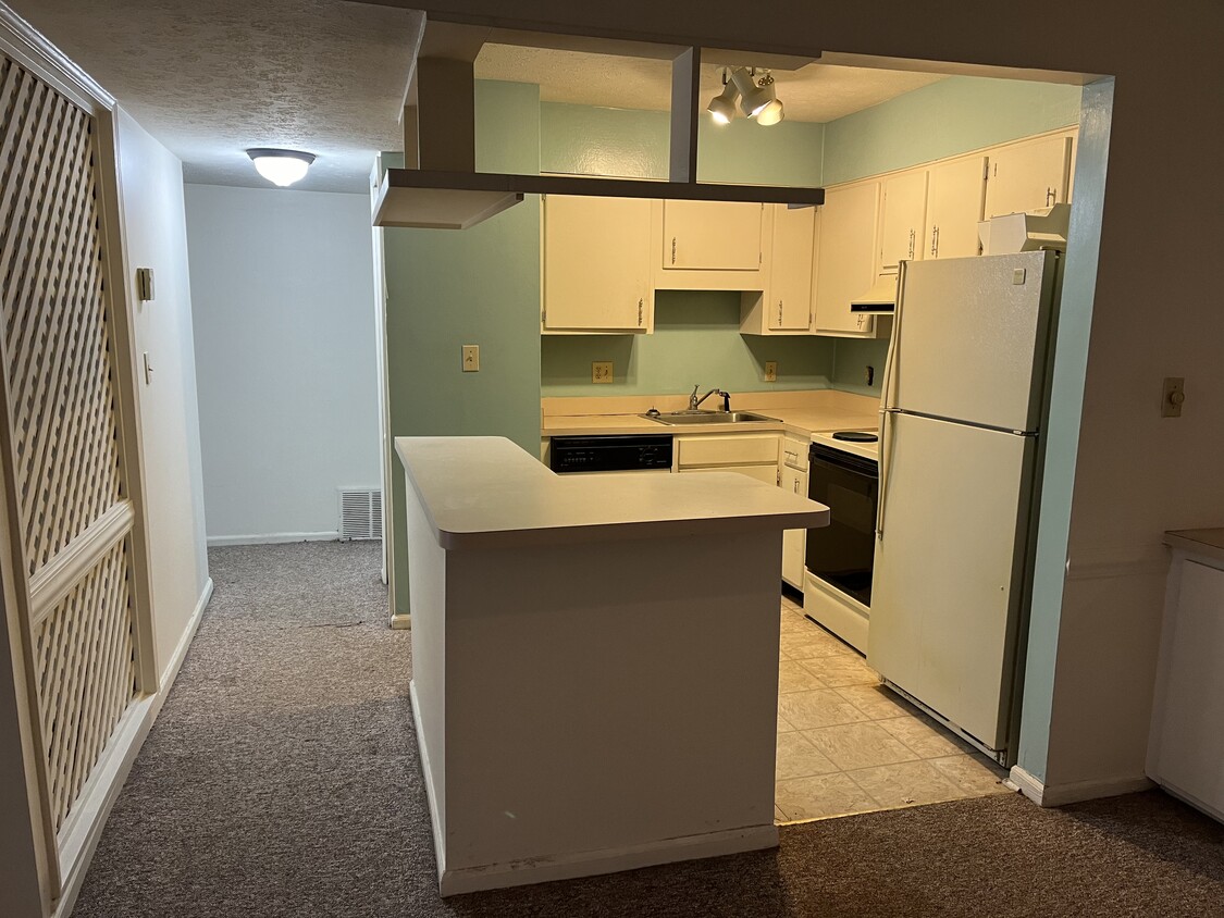 8018 Westover Dr Unit 8018, Prospect, KY 40059 Condo for Rent in